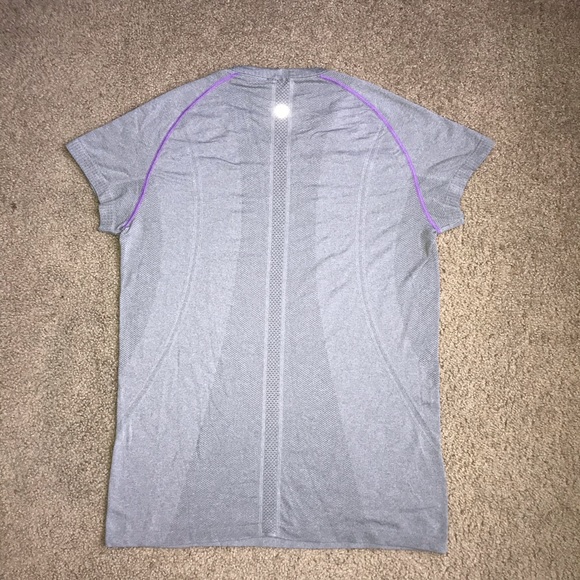 RARE Lululemon Run: Swiftly Tech Short Sleeve - Picture 8 of 9